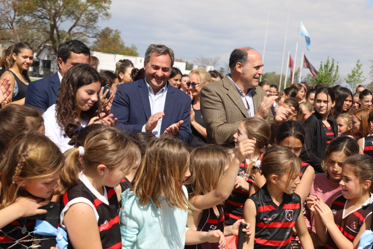 El intendente participó de la inauguración de la nueva cancha sintética de Tigres
