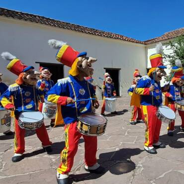 ¡CONVOCATORIA A GRUPOS ARTÍSTICOS Y CARNESTOLENDOS!