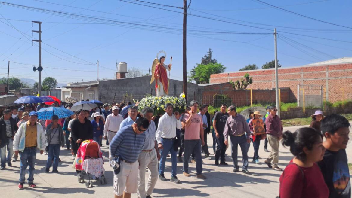 EL BARRIO SAN RAFAEL HONRÓ A SU SANTO PATRONO SAN RAFAEL ARCÁNGEL