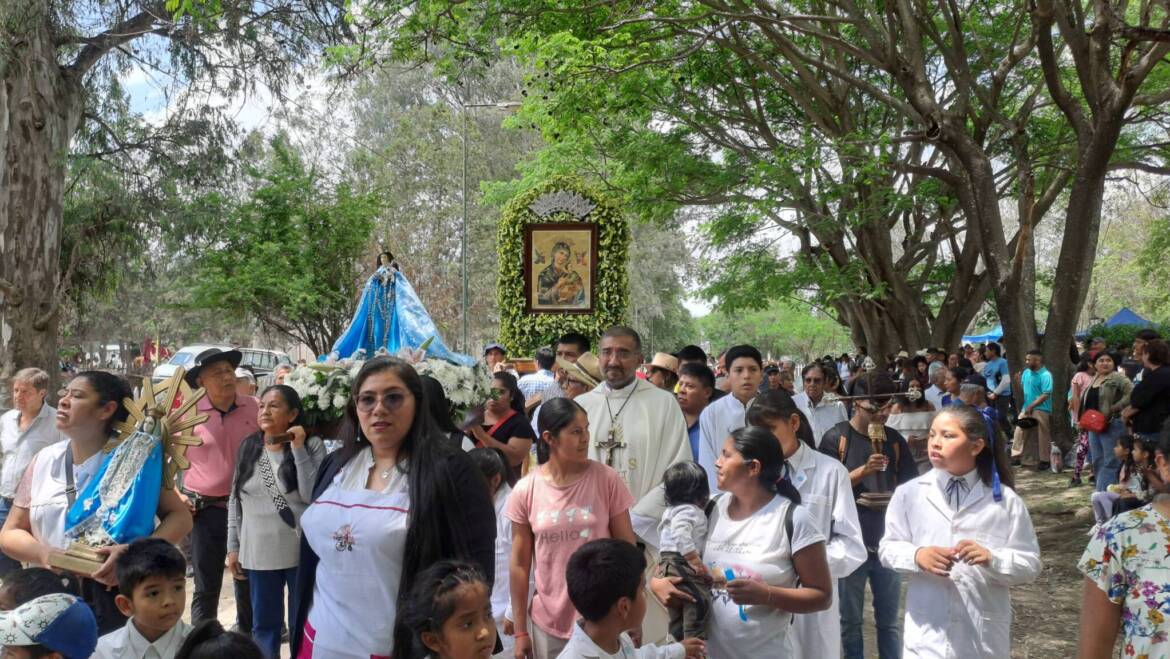 LAS COSTAS CELEBRÓ A SU SANTA PATRONA DEL ROSARIO DE POMPEYA