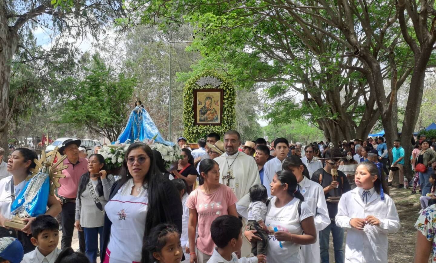 LAS COSTAS CELEBRÓ A SU SANTA PATRONA DEL ROSARIO DE POMPEYA