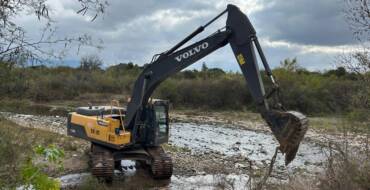 Comenzaron las obras de encauzamiento en el río Arias y Arenales