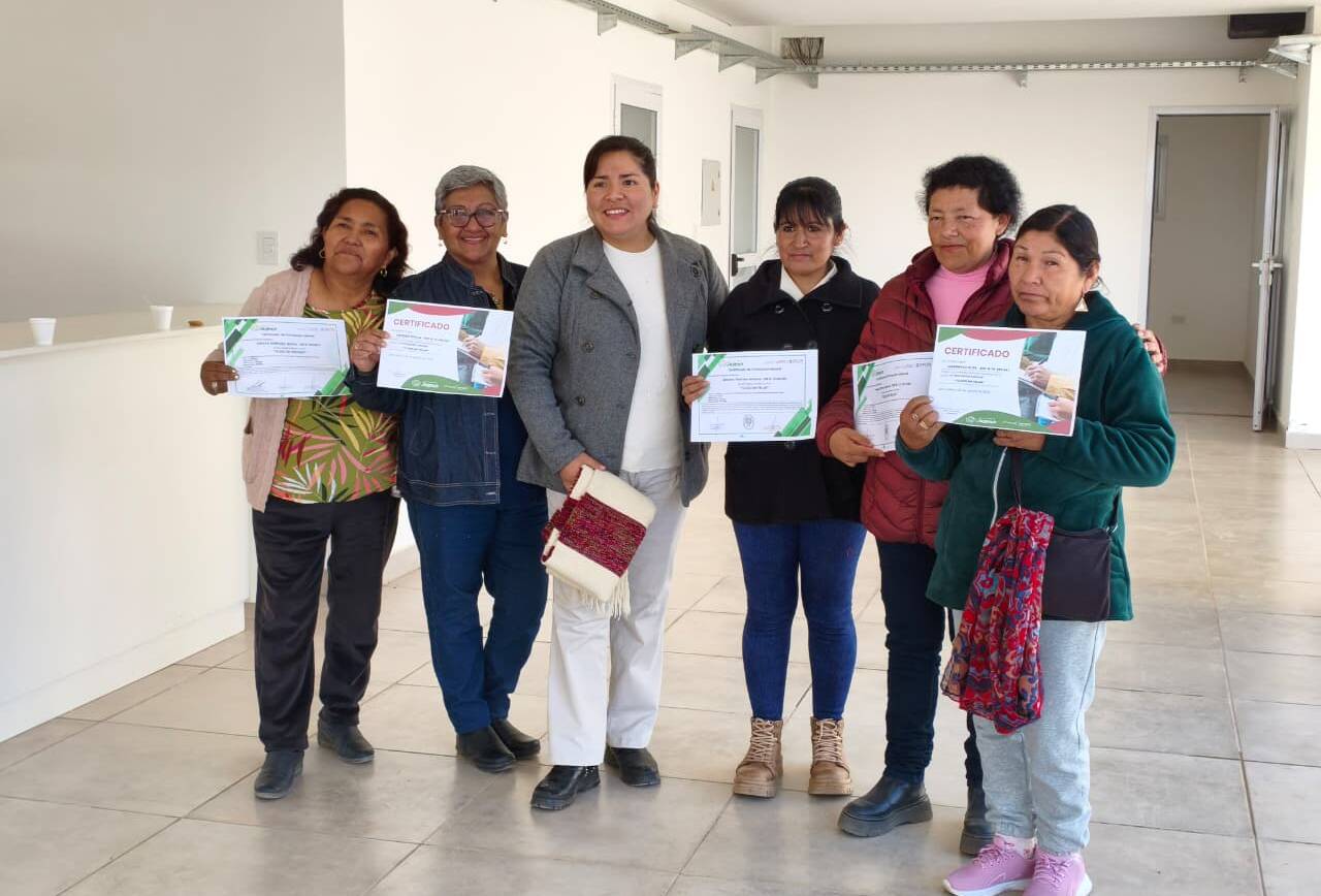 Más de 1500 alumnos de San Lorenzo finalizaron los cursos de formación laboral