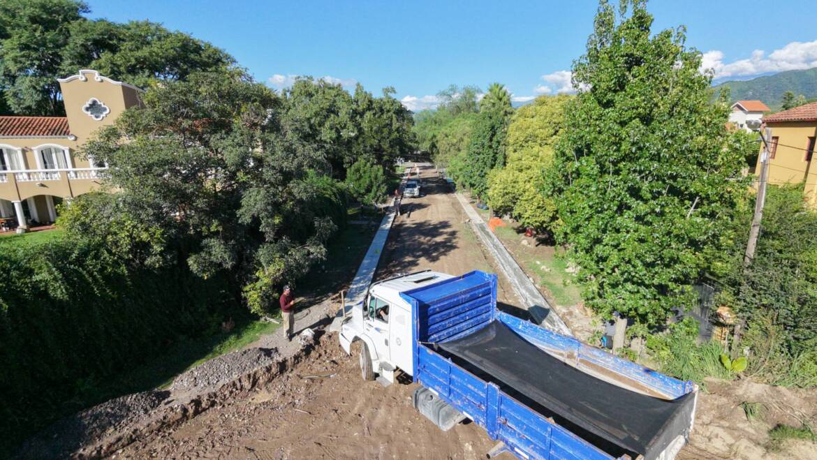 Iniciaron los trabajos de adoquinado y red de cloaca en el acceso a La Costanera