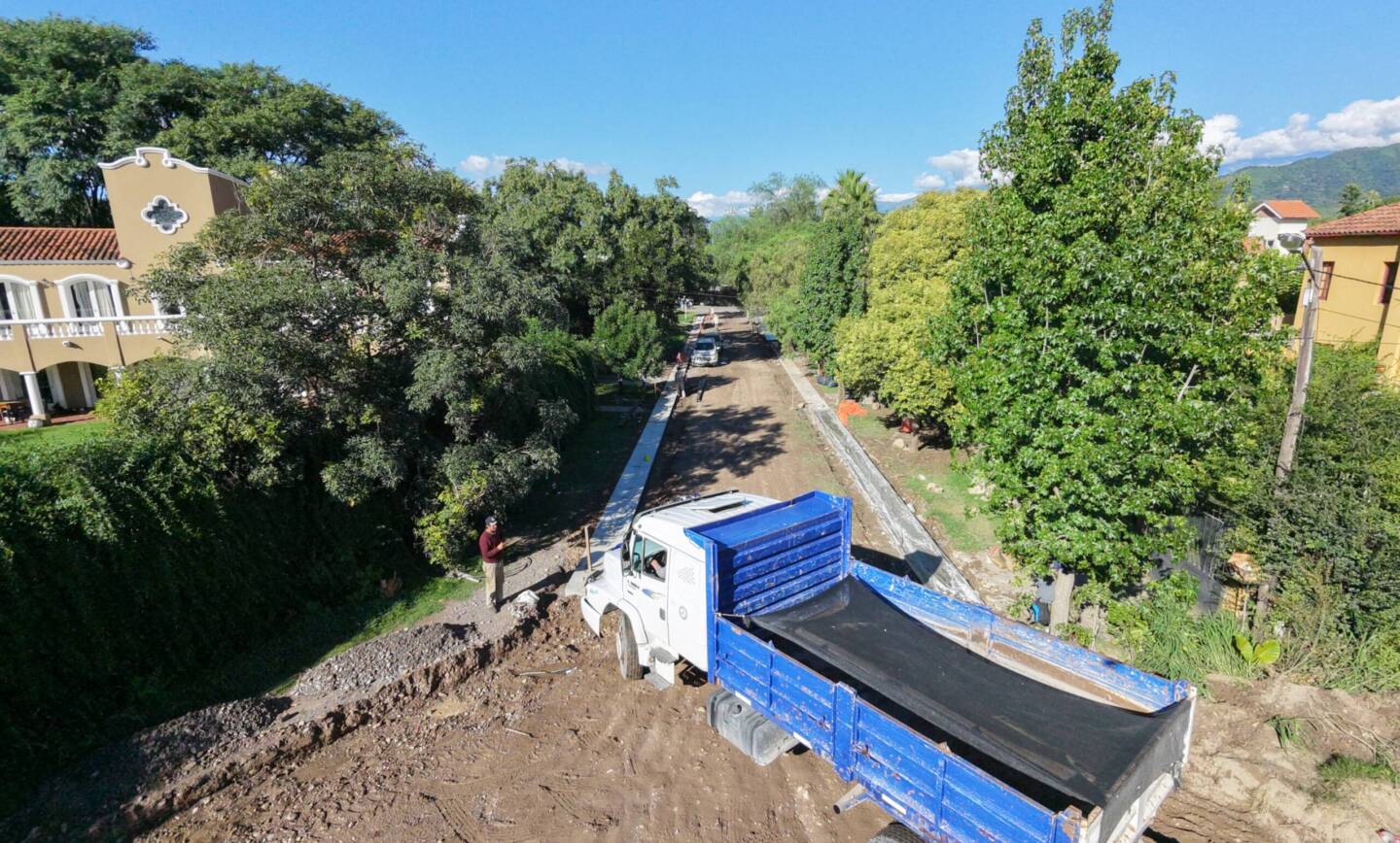 Iniciaron los trabajos de adoquinado y red de cloaca en el acceso a La Costanera