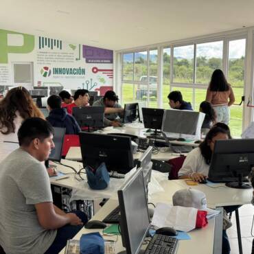 San Lorenzo firmó un convenio con Ayúdame a Crecer para promover la inclusión y el desarrollo social