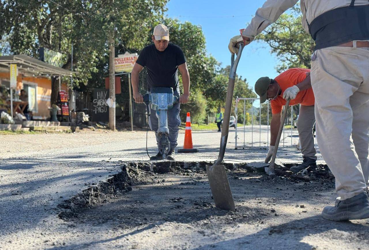La Municipalidad avanza con trabajos de mejoramiento vial en distintos puntos de San Lorenzo