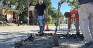La Municipalidad avanza con trabajos de mejoramiento vial en distintos puntos de San Lorenzo