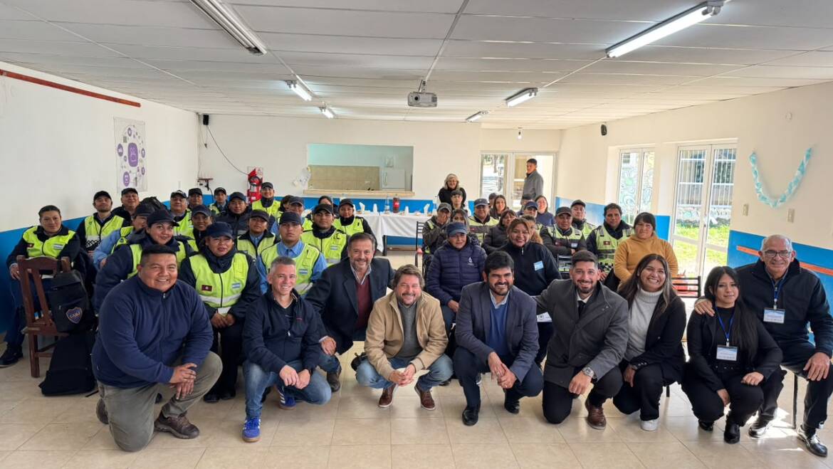 Inspectores de Tránsito de San Lorenzo se capacitaron para fortalecer la seguridad vial