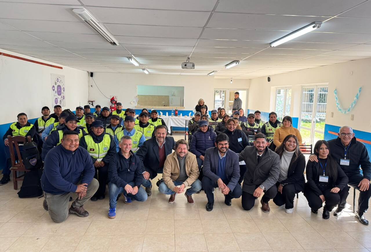 Inspectores de Tránsito de San Lorenzo se capacitaron para fortalecer la seguridad vial