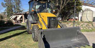 La Municipalidad de San Lorenzo incorporó una nueva retroexcavadora con recursos propios