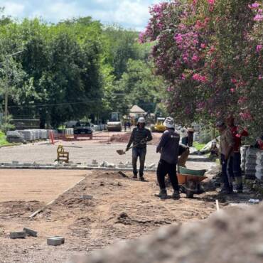 La Municipalidad finalizó nuevas obras viales en cuatro calles de San Lorenzo